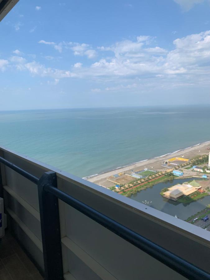 Panorama Aparthotel Orbi City Batumi Exterior photo