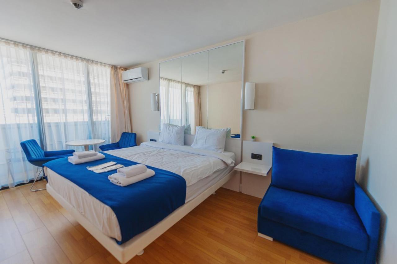 Panorama Aparthotel Orbi City Batumi Exterior photo