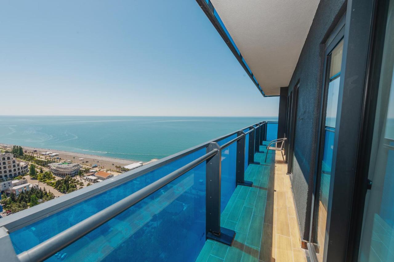 Panorama Aparthotel Orbi City Batumi Exterior photo